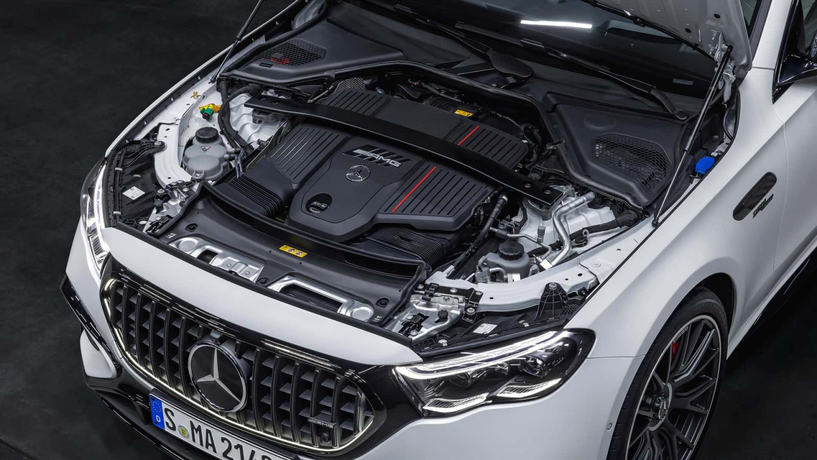 Ντεμπούτο για τη νέα Mercedes-AMG E 53 με 612 ίππους